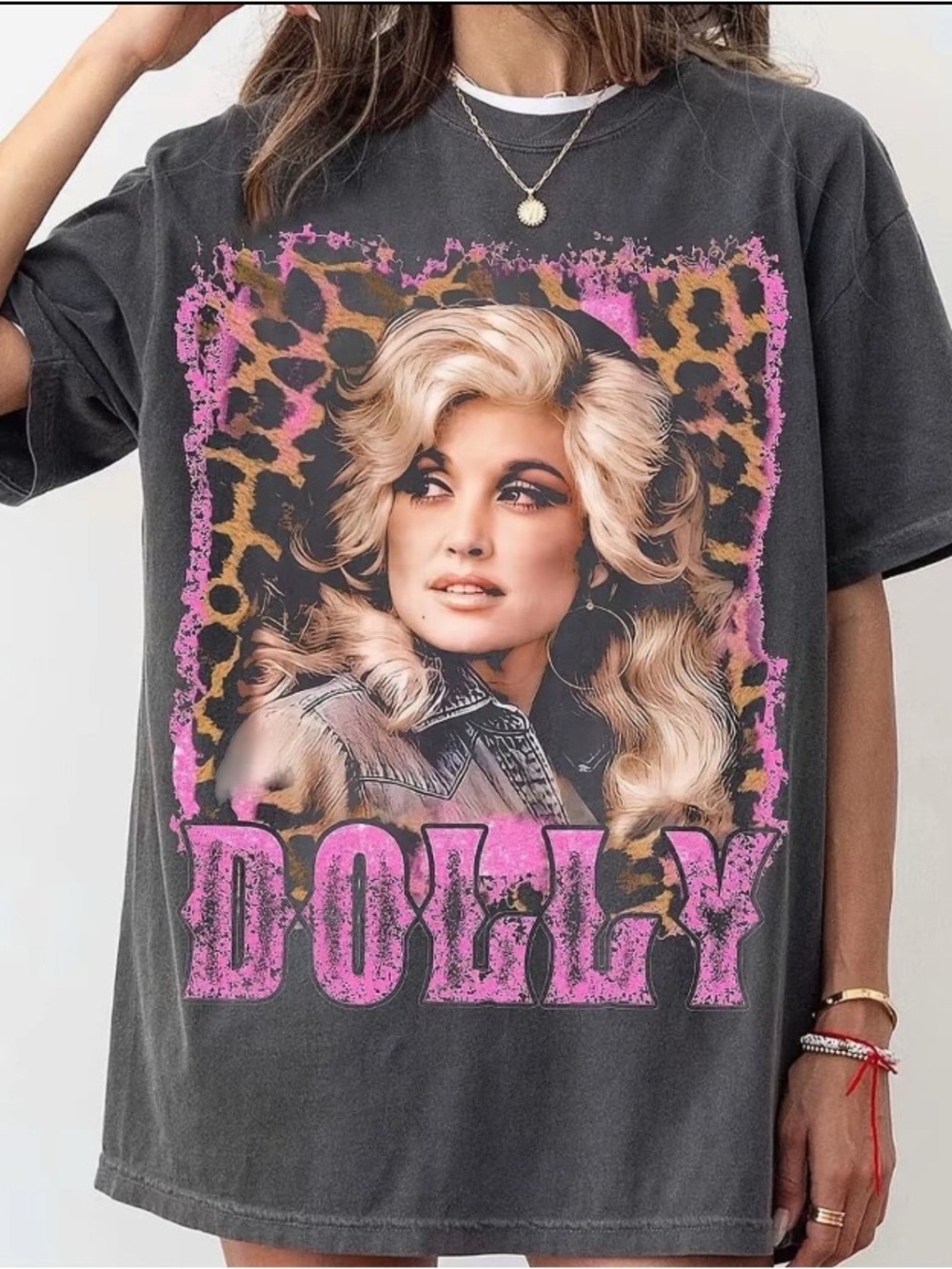 Dolly Parton Retro 80s Country Music Tee, Rip To This Queen Dolly Parton Tee - Picture 1 of 5